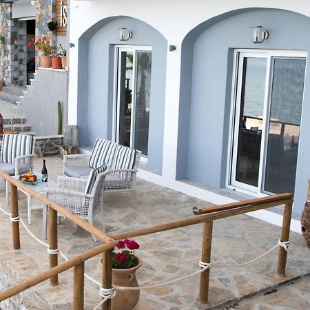 エロウンダ Iliana Sea Side Houseヴィラ エクステリア 写真